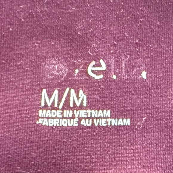 Zella Wine-Colored Cropped Leggings Size M - Picture 6 of 6